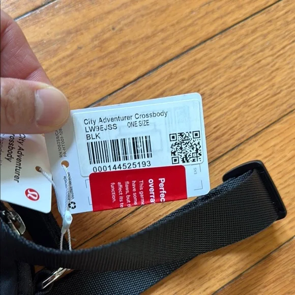 lululemon athletica Black City Adventurer Crossbody Bag - Picture 7 of 7